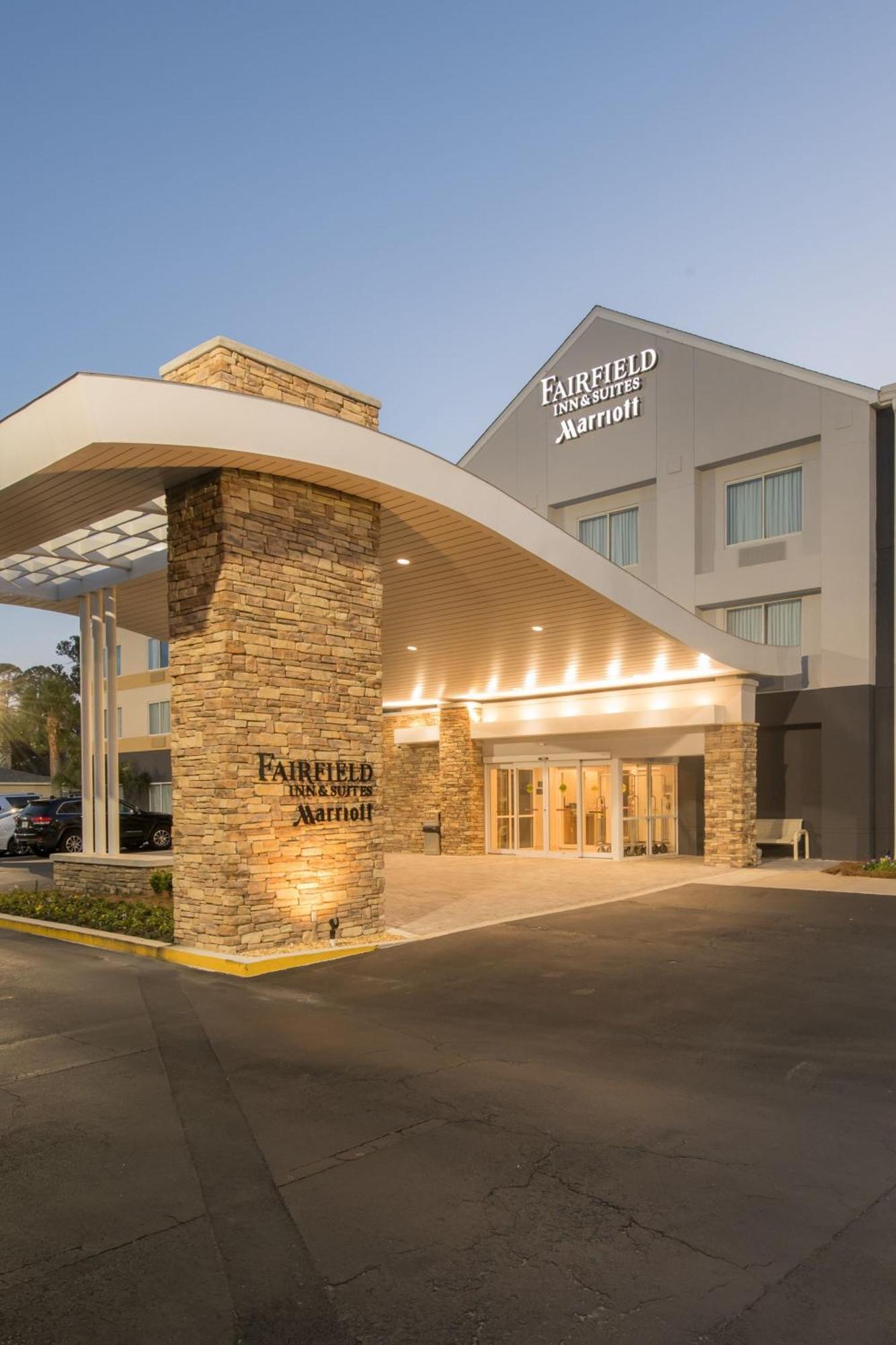 Fairfield Inn Suites Brunswick Extérieur photo