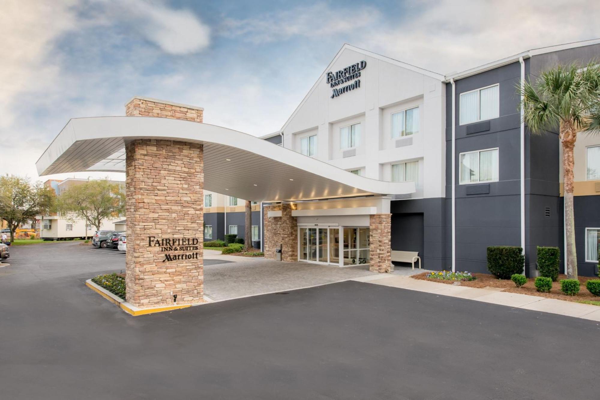 Fairfield Inn Suites Brunswick Extérieur photo